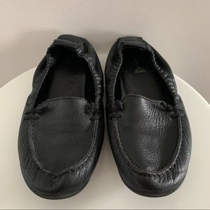 Hush Puppies - Black Leather Stretch Loafers - Size 8.5M